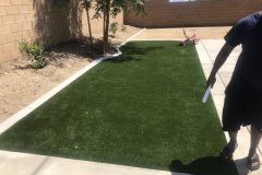 Artificial-turf-with-mow-curb