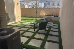 Concrete-squares-with-artificial-turf